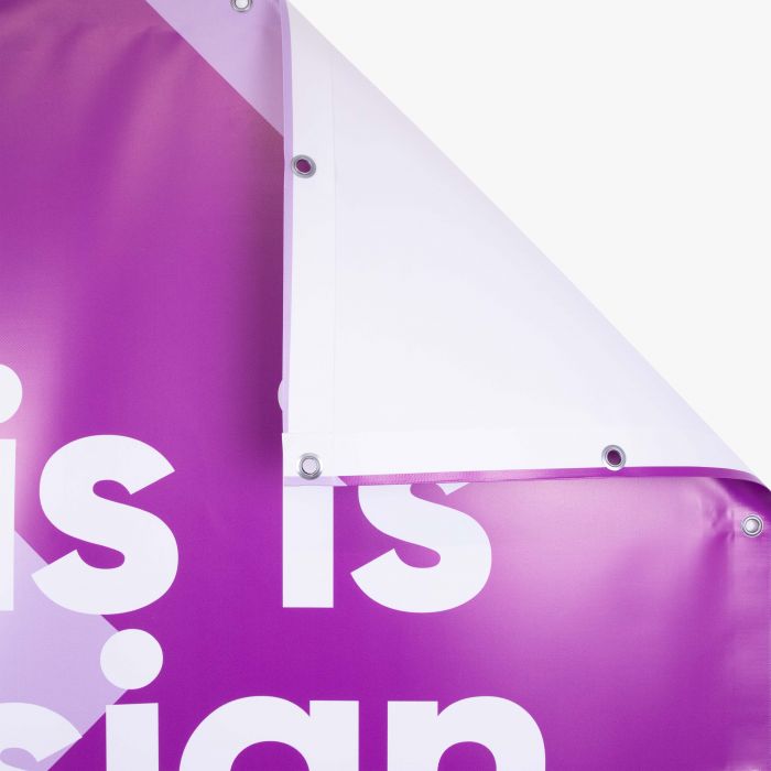 Dubbelzijdig spandoek gemaakt van Banner 610, geschikt voor beide zijden.